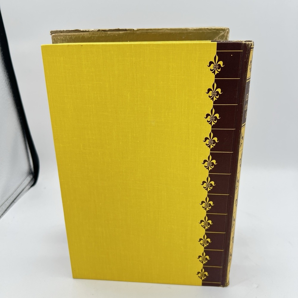The‎ Man In The Iron Mask by Alexandre Dumas , Heritage Club 1964 - Hardcover - Picture 3 of 16